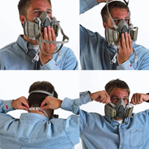 مواصفات كمامة وجه للغازات 3M 6200: كمامة وجه مقدمة من 3M الشركة الأولى لصناعة الكمامات متعددة الاستخدام. يستخدم الكمامة مقدمو الرعاية الطبية وغيرهم من من يبحثون عن الوقاية القصوى ضد أدق الميكروبات والغبار والجزيئات العائمة في الهواء بشكل عام. كمامة عالية الجودة والكفاءة مصنوعة من المطاط والبلاستيك المقوى. ناعمة الملمس وخفيفة الوزن وسهلة الاستخدام. للكمامة أحزمة خلف الرأس لتثبيتها الكمامة بإحكام. يمكن تعديل طول الأحزمة حسب حجم رأس ووجه المستخدم. تغطي الكمامة منطقة الأنف والفم بشكل محكم. للكمامة فتحة أمامية تسمح بخروج هواء زفير المستخدم. يتم تركيب فلاتر هواء على جانبي الكمامة والتي لا تتطلب تبديلًا بشكل مستمر. الكمامة قابلة للتعقيم باستخدام مناديل التعقيم الاعتيادية. مقاس الكمامة: وسط. العلامة التجارية: 3M